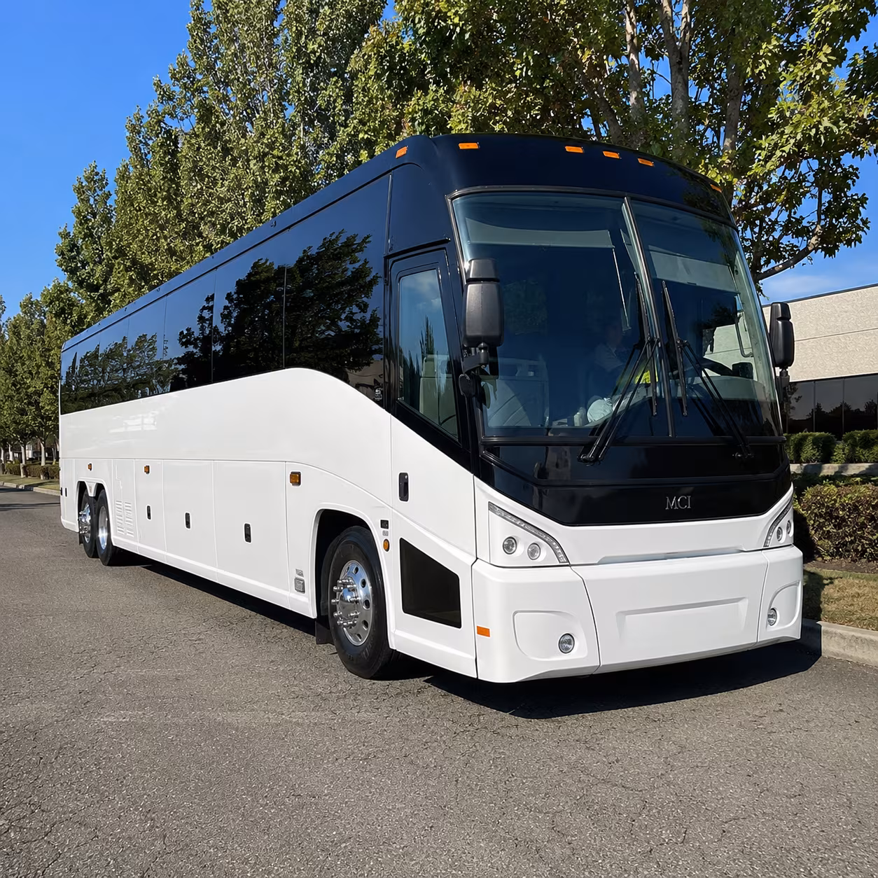 lakeland 50 passenger charter bus