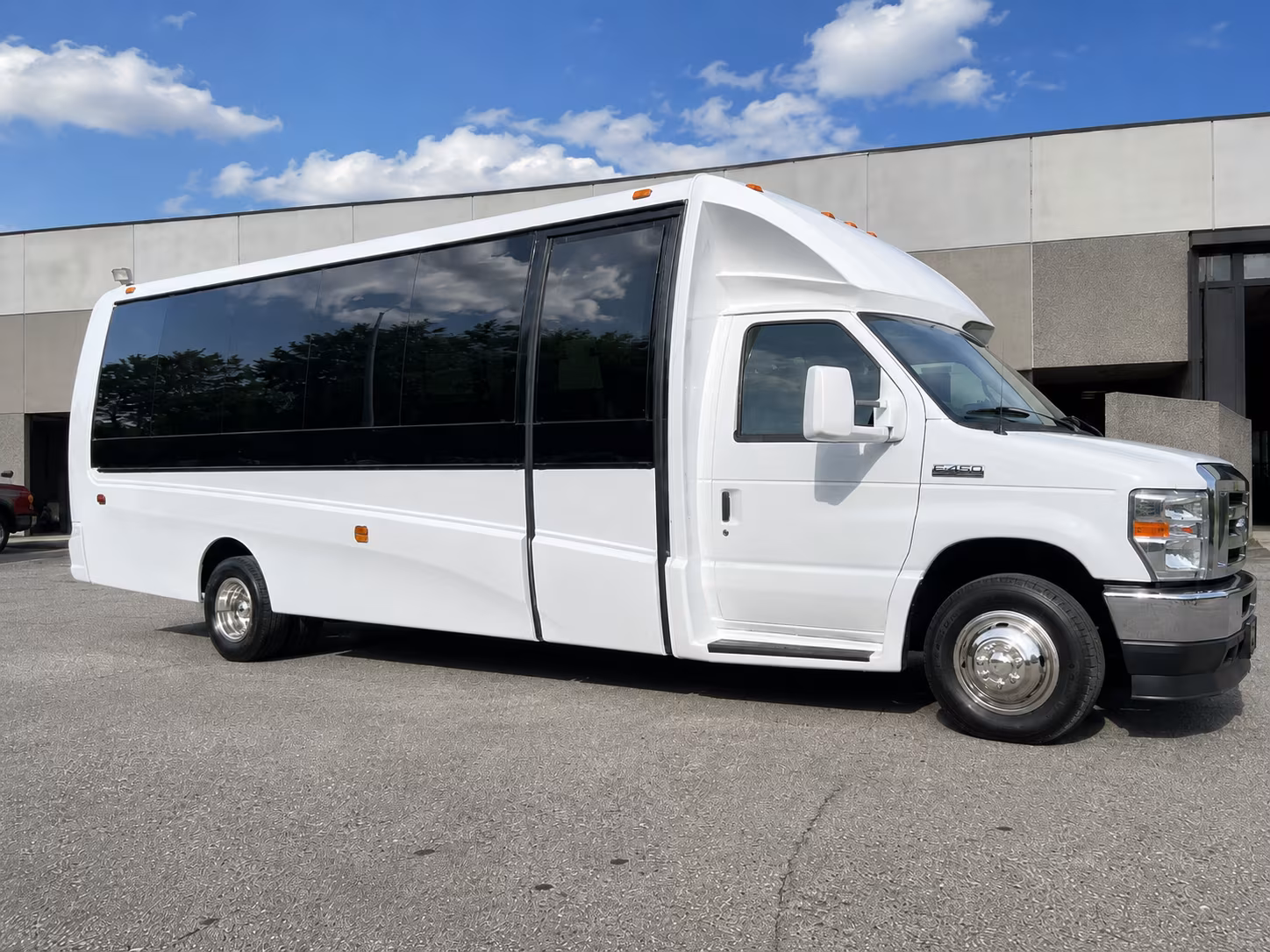 lakeland bus rental service area