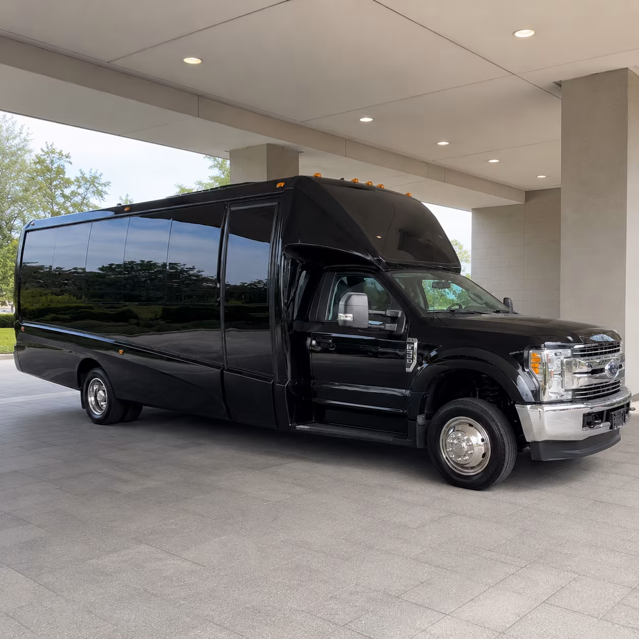 lakeland night out party bus rental