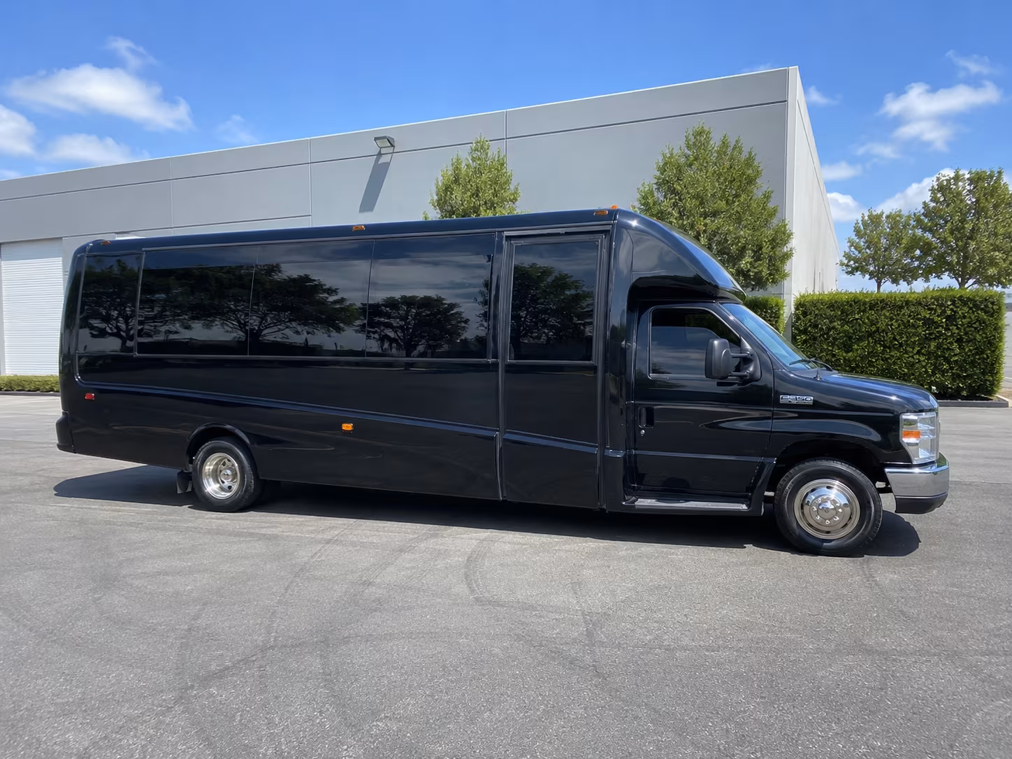 party buses for lakeland concerts festivals and nightlife